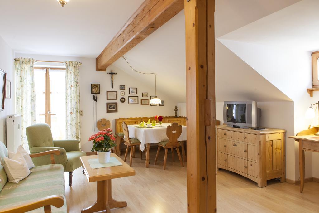 Landhaus Theresa Бад-Тольц Номер фото