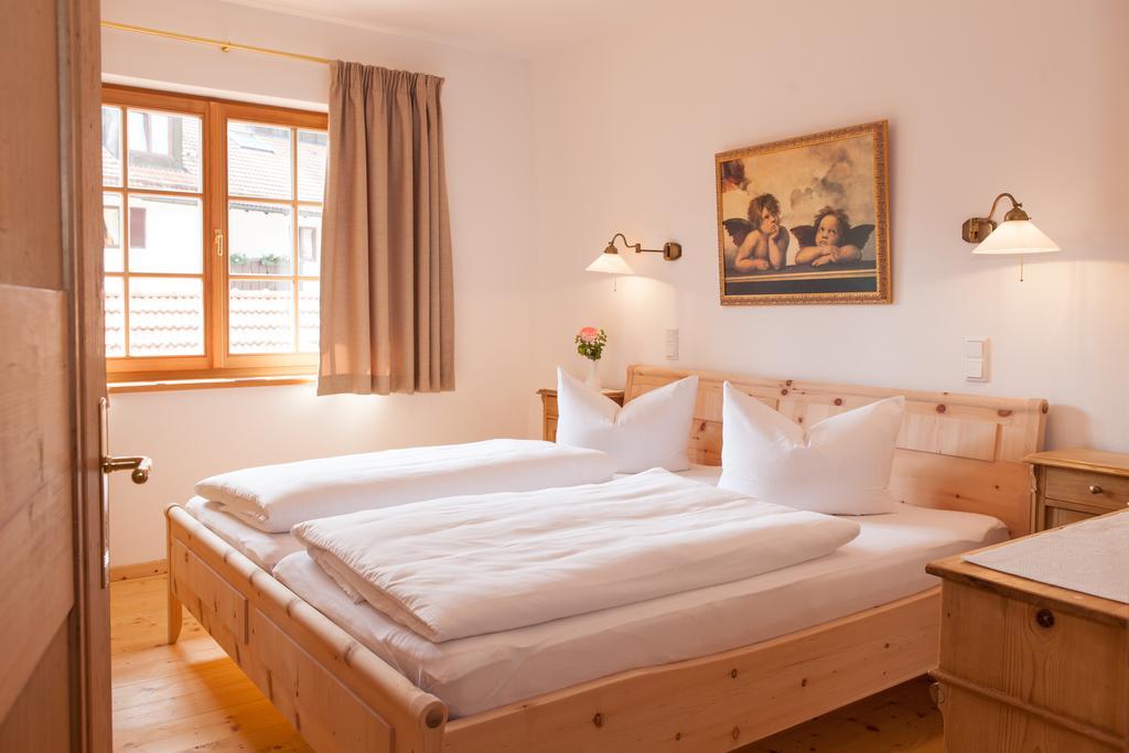 Landhaus Theresa Бад-Тольц Номер фото
